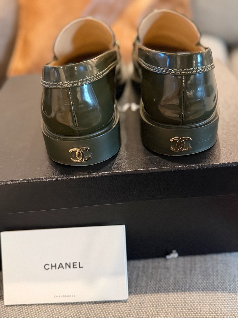 CHANEL shiny calfskin loafers- dark green - Picture 5 of 6